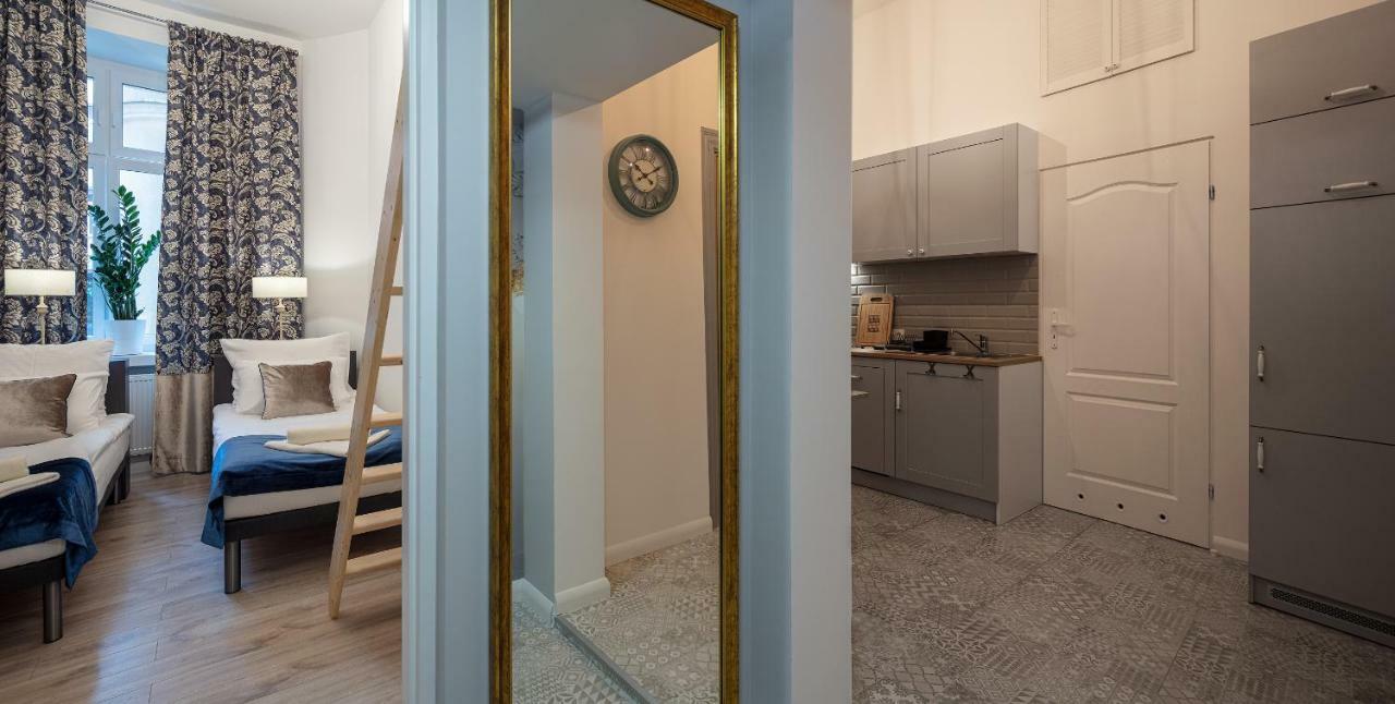 Apartamenty U Tuwima Lodz  Exterior photo