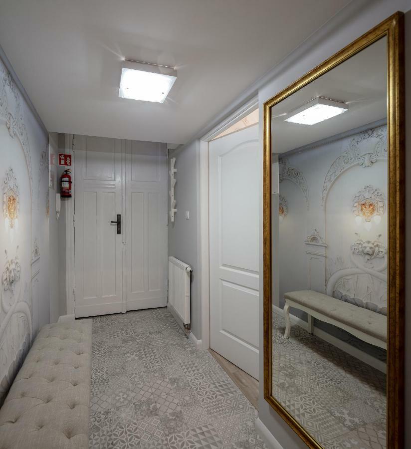 Apartamenty U Tuwima Lodz  Exterior photo